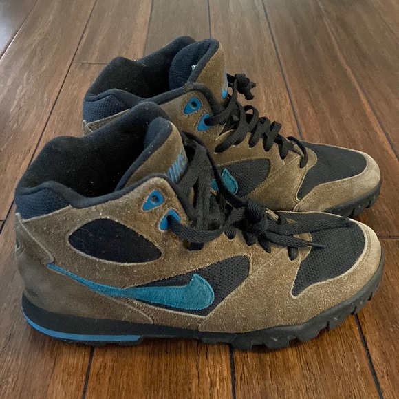 Vintage Nike Caldera Hiking Boots 